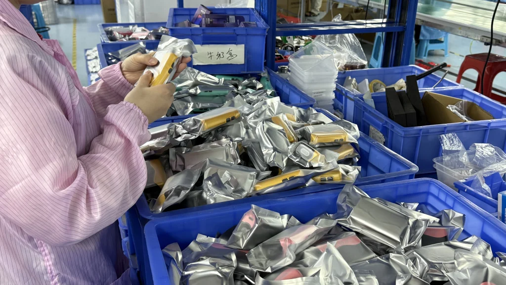 VAPE工場の外観全数検査プロセス